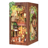 CuteBee Squirrel Collector DIY Book Nook Kit - Radar Toys