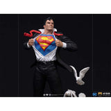 Hot Toys Superman Clark Kent Deluxe 1:10 Scale Iron Studios Figure - Radar Toys