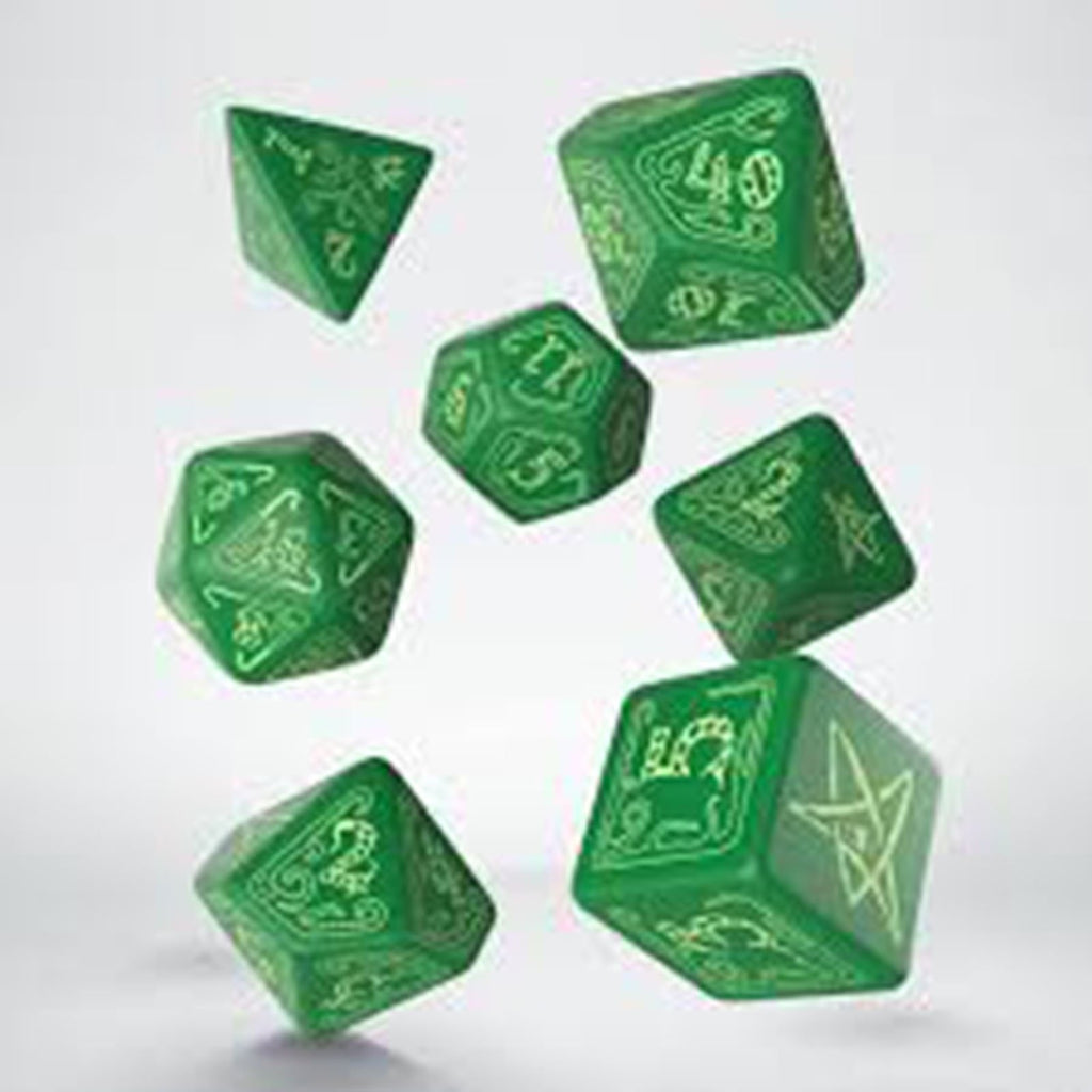 Q-Workshop Call Of Cthulhu Green Glow In The Dark 7 Piece Dice Set